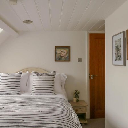 Dinckley Court Boutique Riverside Rooms Abingdon-on-Thames ภายนอก รูปภาพ