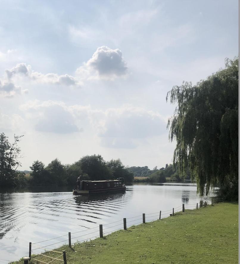 Dinckley Court Boutique Riverside Rooms Abingdon-on-Thames ภายนอก รูปภาพ