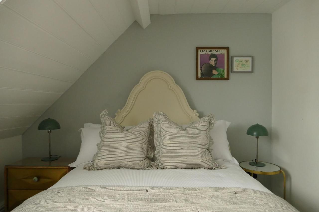 Dinckley Court Boutique Riverside Rooms Abingdon-on-Thames ภายนอก รูปภาพ
